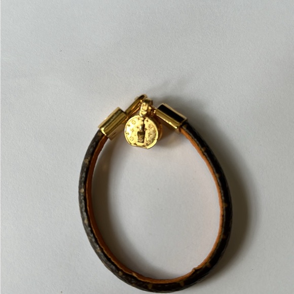 Louis Vuitton M69431- LV Tribute Bracelet - Picture 4 of 4